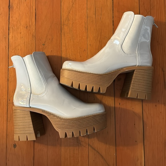 Madden Girl Gotcha Platform Ankle Boots - Picture 3 of 6